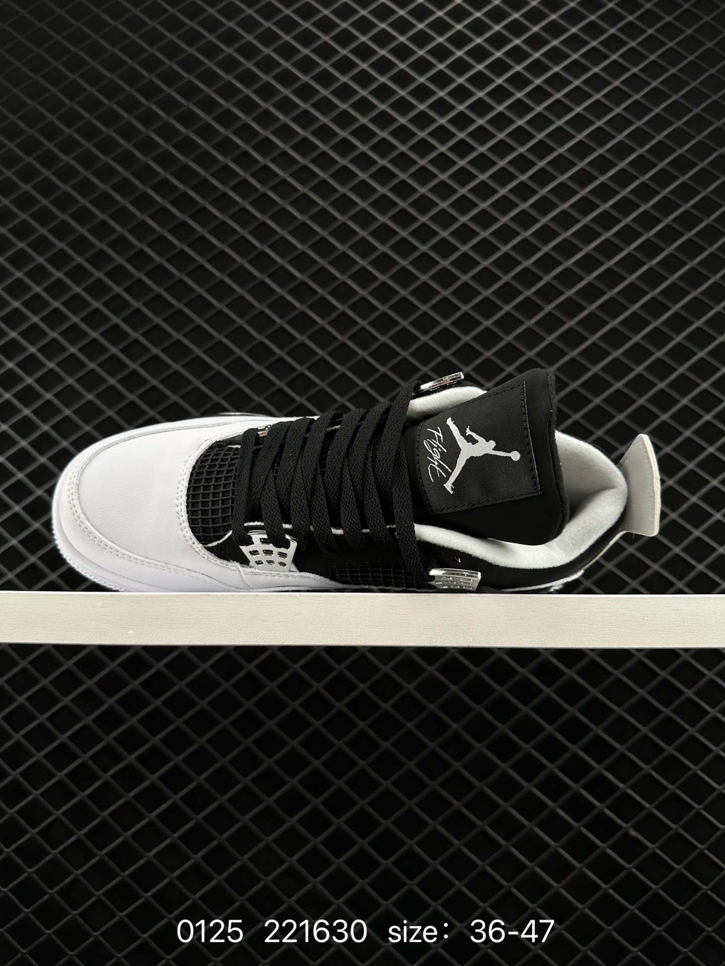 Nike Air Jordan 4 Retro”Bred Reimagined“